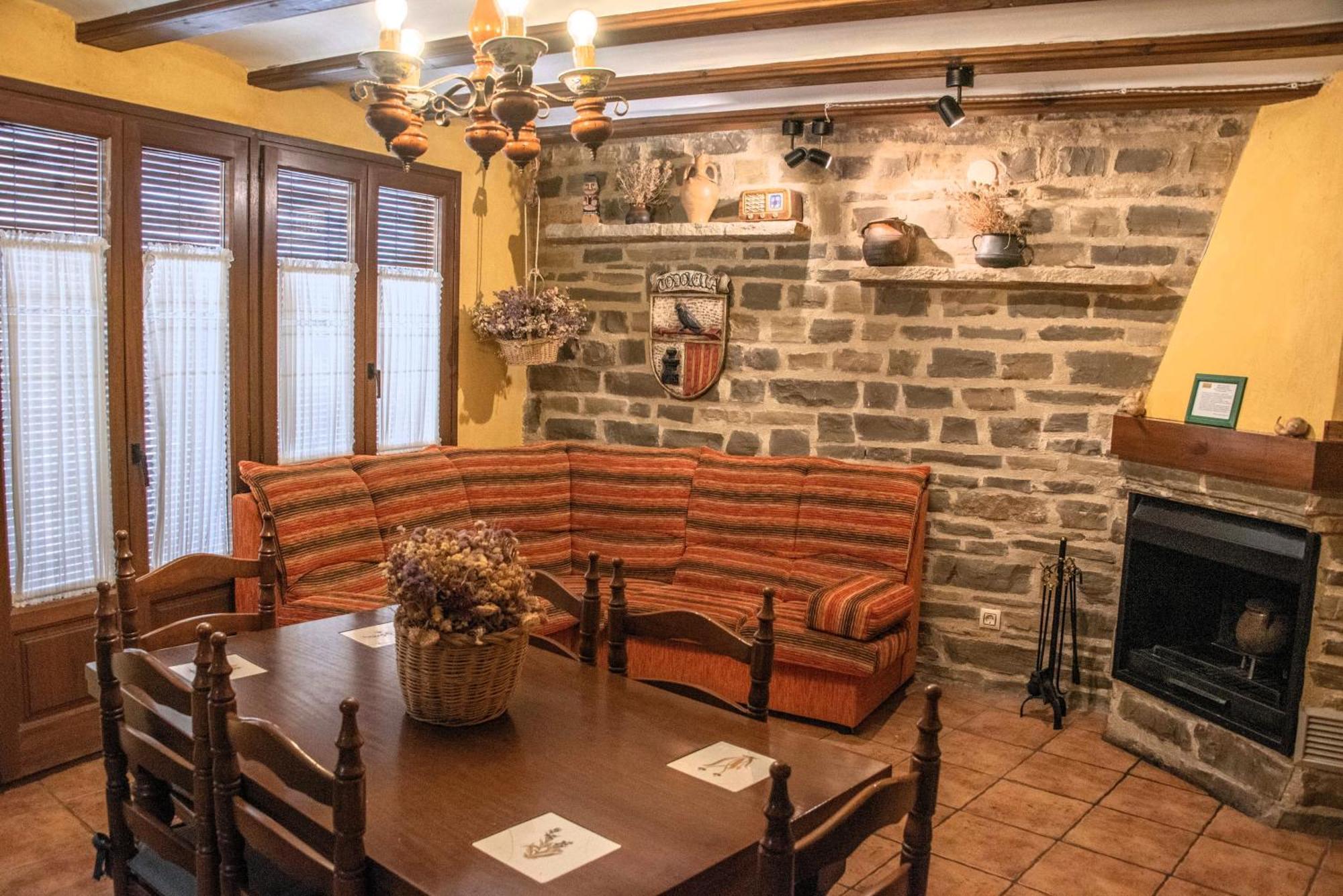 Casa Rural Nuri De Rei A Y B Todolella المظهر الخارجي الصورة